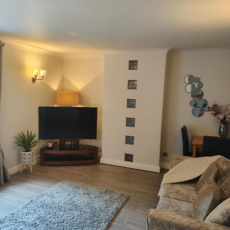 Chester City Apartments - With Free Parking Экстерьер фото