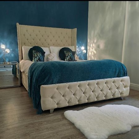 Chester City Apartments - With Free Parking Экстерьер фото